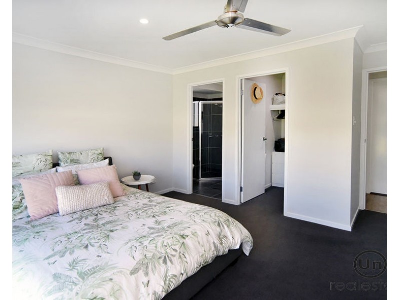 5 Surfsea Avenue, Sandy Beach NSW 2456