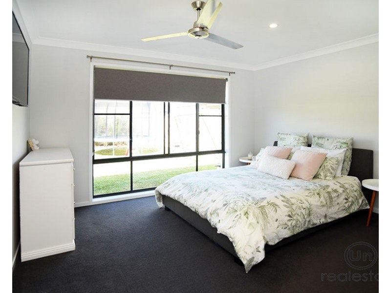 5 Surfsea Avenue, Sandy Beach NSW 2456