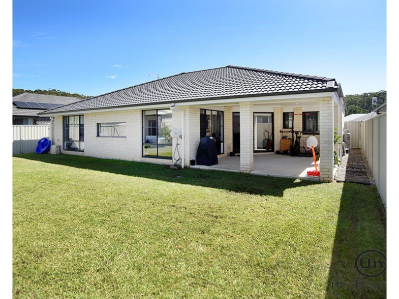 5 Surfsea Avenue, Sandy Beach NSW 2456