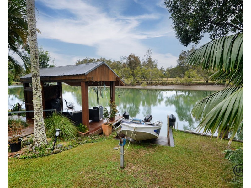 37 Newry Island Drive, Urunga NSW 2455