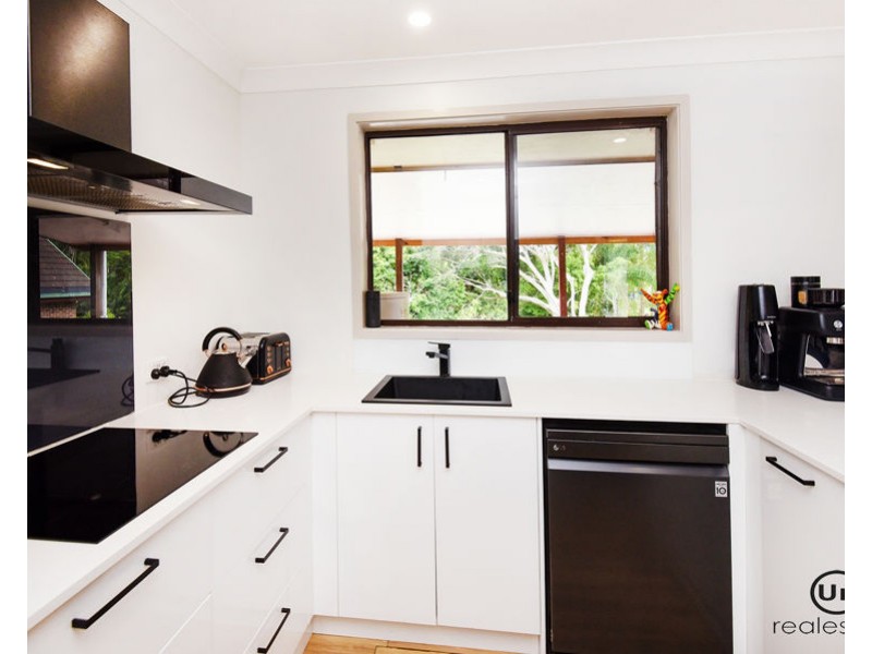 8 Koel Place, Boambee East NSW 2452