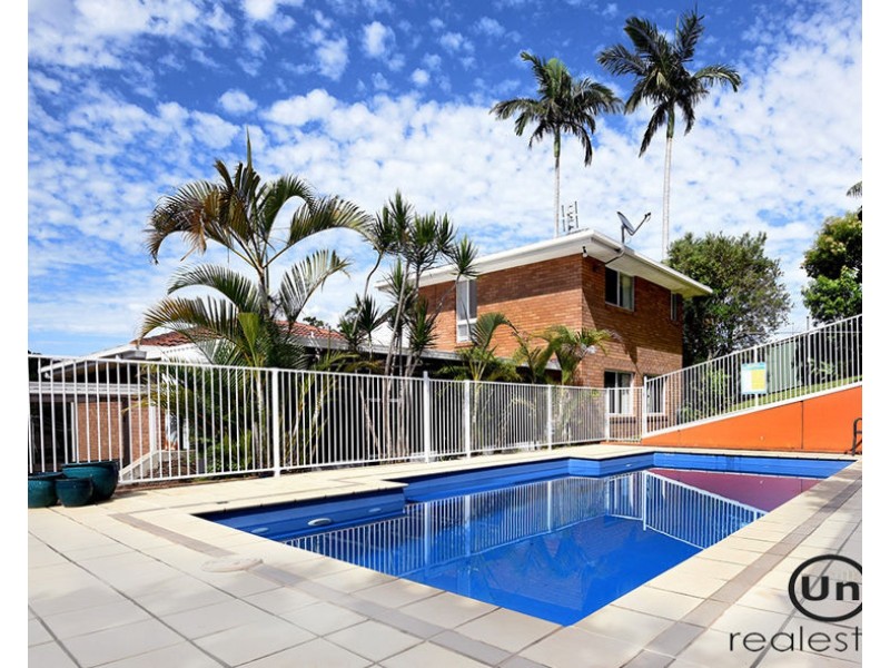 17 Crescent Street, Boambee East NSW 2452