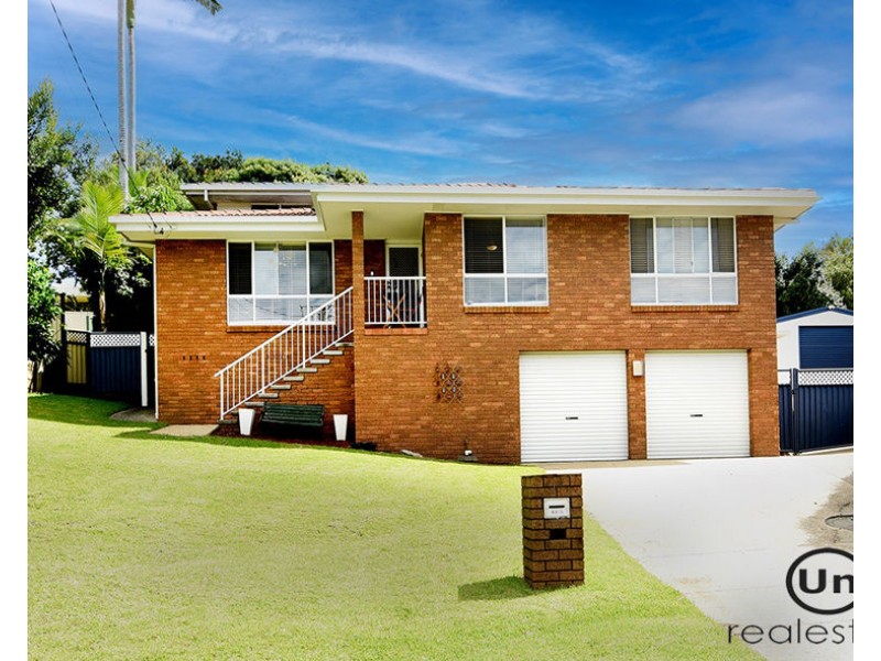 17 Crescent Street, Boambee East NSW 2452