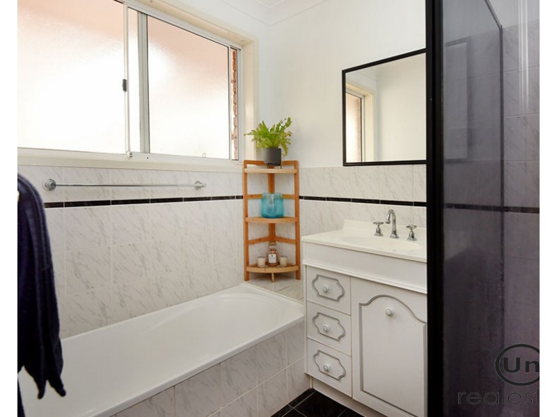 17 Crescent Street, Boambee East NSW 2452