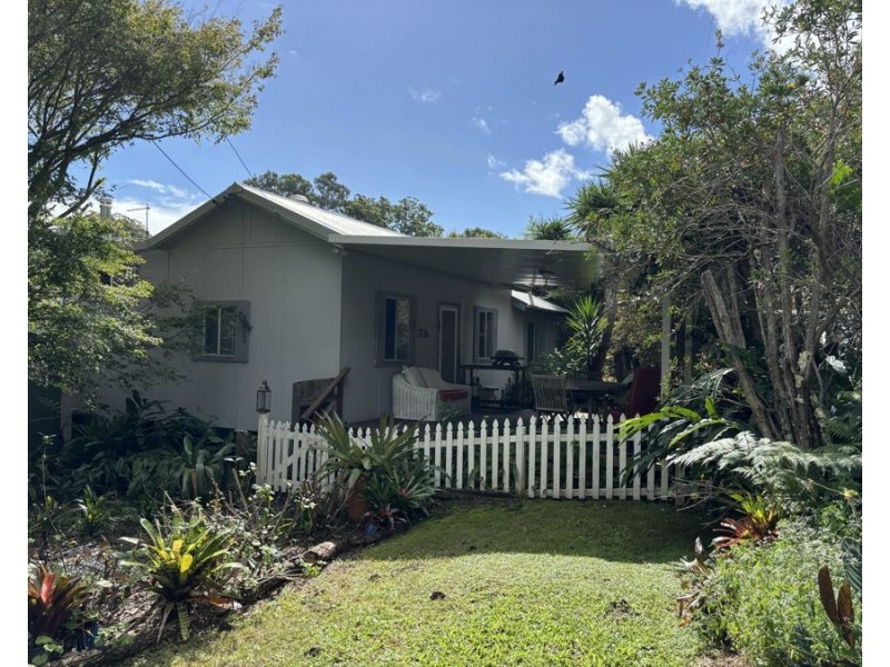 462 Pine Creek Way, Bonville NSW 2441