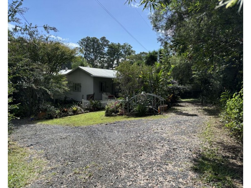 462 Pine Creek Way, Bonville NSW 2441