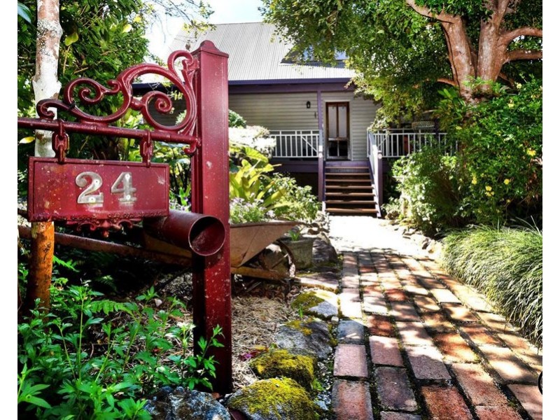 24 Alexander Street, Nana Glen NSW 2450