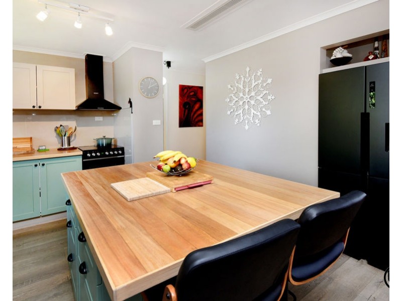 2/8 Playford Avenue, Boambee East NSW 2452
