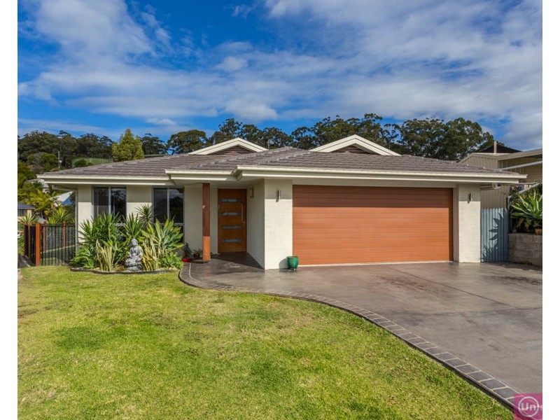 4 Scenic Place, Boambee East NSW 2452