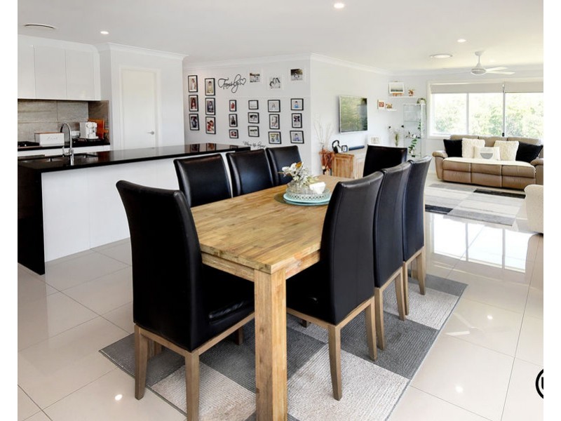 5 Mountain View Court, Bonville NSW 2441