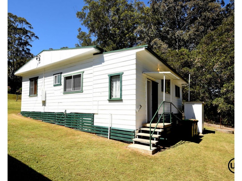 462B Pine Creek Way, Bonville NSW 2441