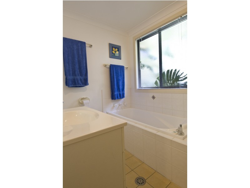 10 Charkate Close Boambee East, Boambee East NSW 2452