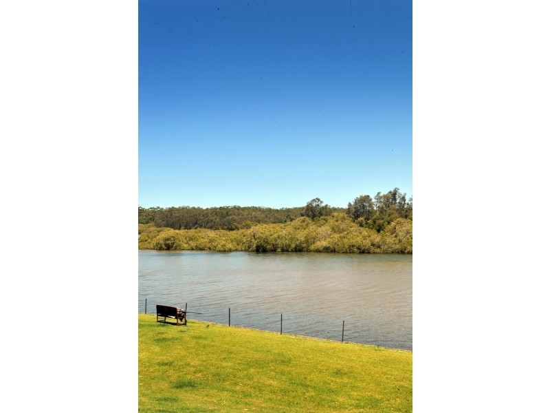 2/2 Moller Drive, Sawtell NSW 2452