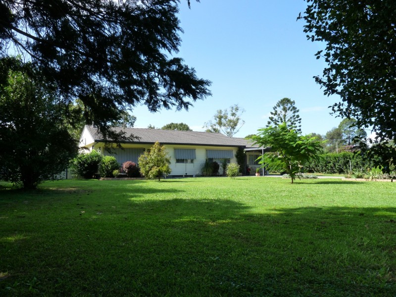 367 Pine Creek Way, Bonville NSW 2441