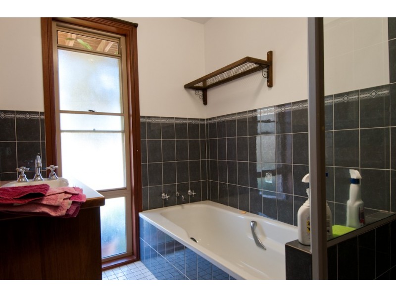 16 Kingfisher Close, Boambee East NSW 2452