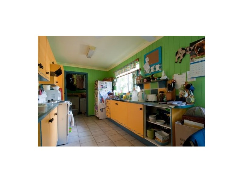 2 Beacon Crescent, Emerald Beach NSW 2456
