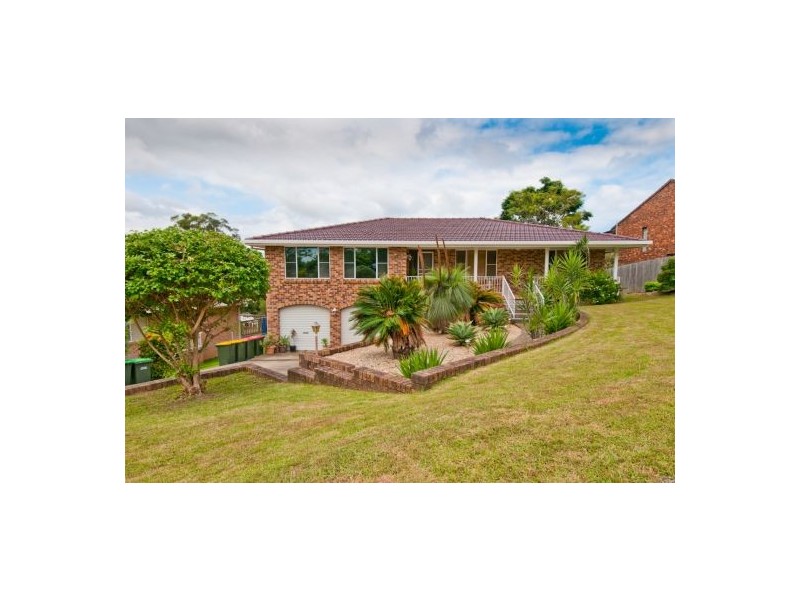 5 Seabreeze Place, Boambee East NSW 2452