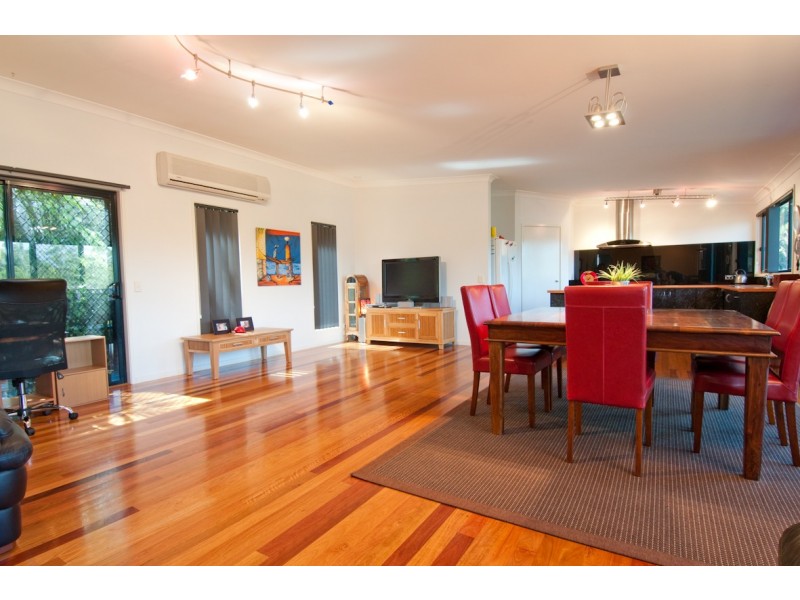 76 Pearce Drive, Coffs Harbour NSW 2450
