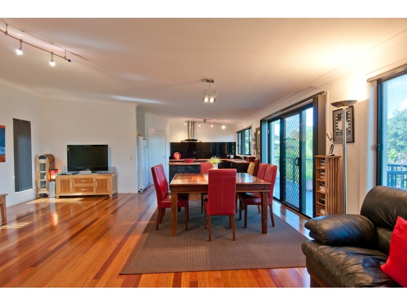 76 Pearce Drive, Coffs Harbour NSW 2450