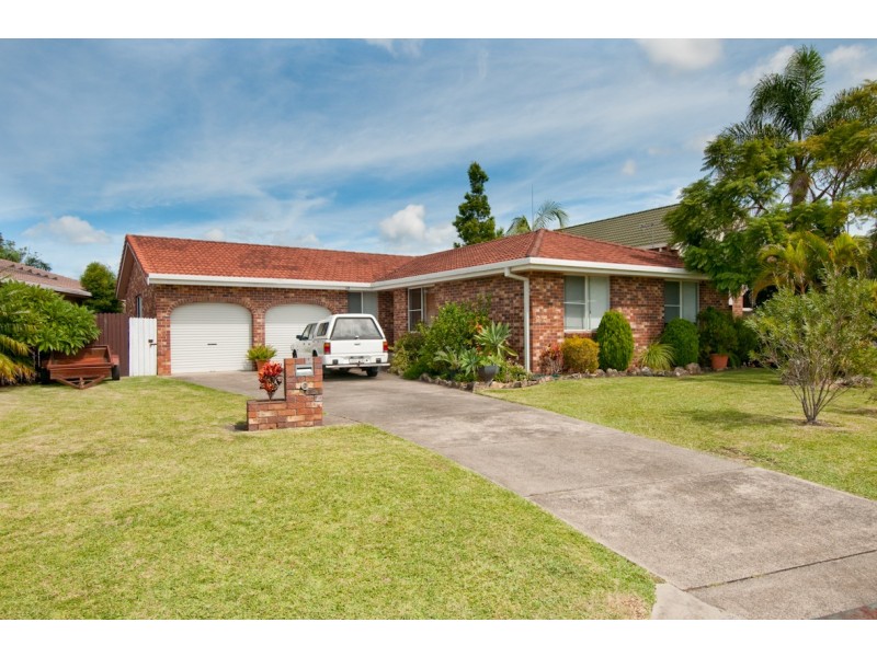 68 Pearce Drive, Coffs Harbour NSW 2450