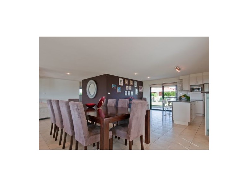 9 Leigh James Place, Woolgoolga NSW 2456