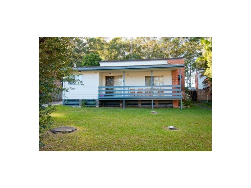 24 Graff Avenue, Toormina NSW 2452