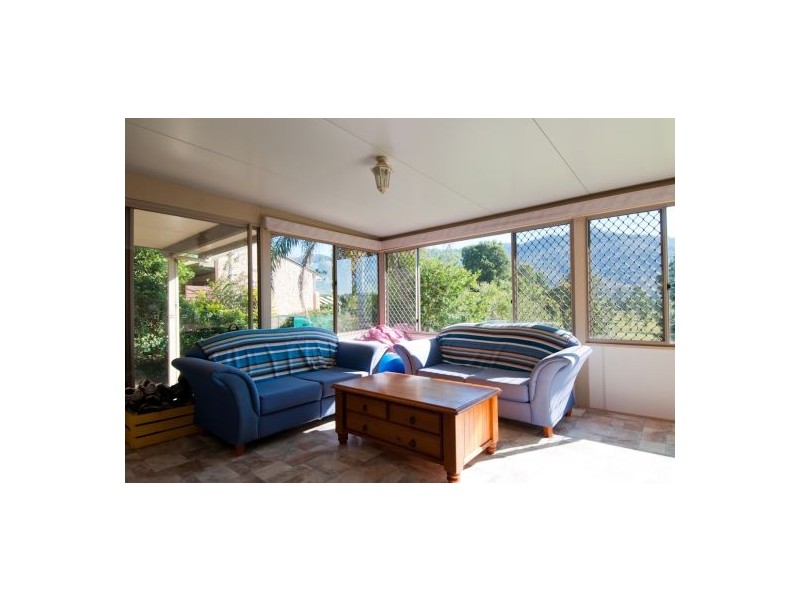 212 Crossmaglen Rd, Bonville NSW 2441
