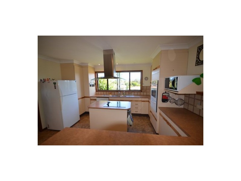 2 Dewing Close, Toormina NSW 2452