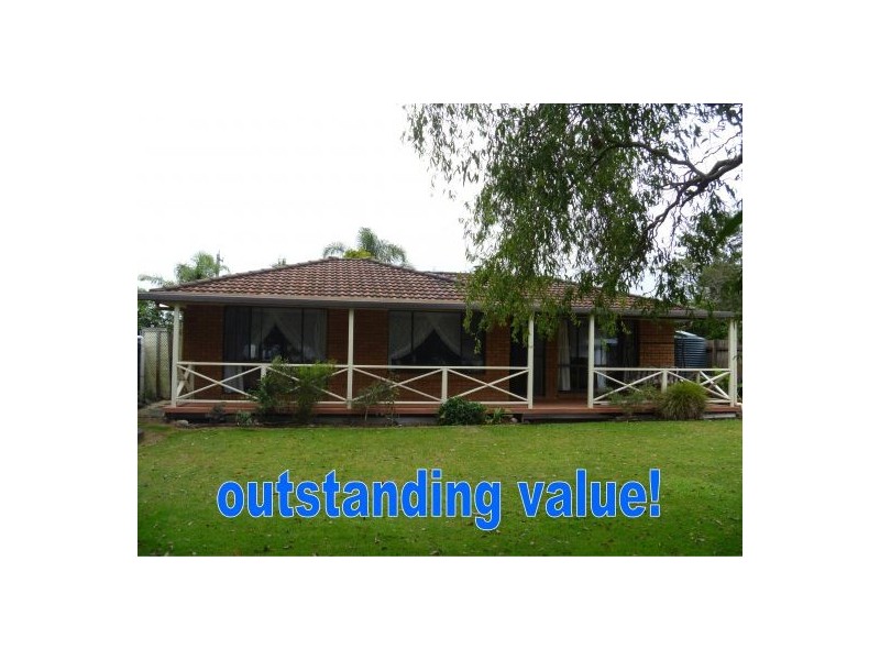 10 Lorne Street, Lowanna NSW 2450