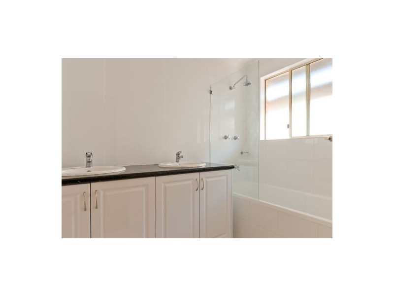 5 Meadow View Close, Boambee East NSW 2452