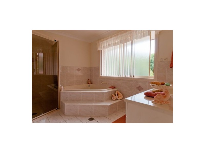 10 Stefan Close, Emerald Beach NSW 2456