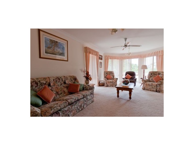 10 Stefan Close, Emerald Beach NSW 2456