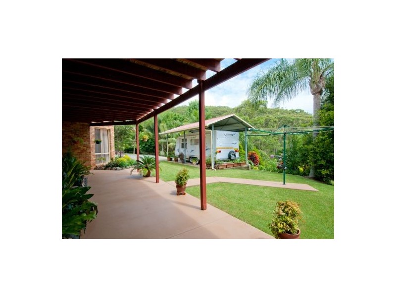 10 Stefan Close, Emerald Beach NSW 2456