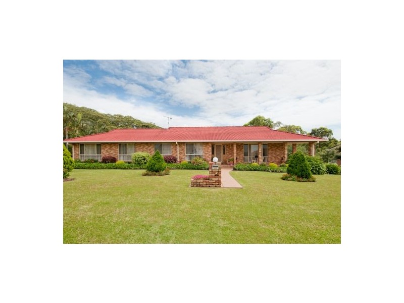 10 Stefan Close, Emerald Beach NSW 2456