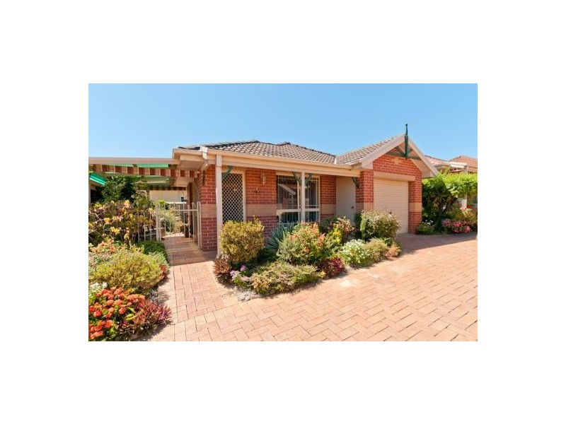 2/82-84 West High Street, Coffs Harbour NSW 2450
