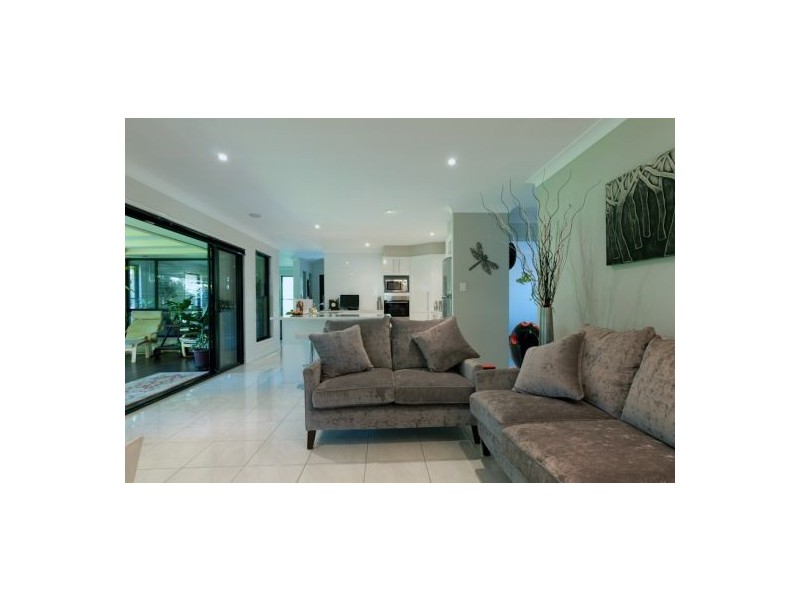 6 Paddymelon Circuit, Bonville NSW 2441