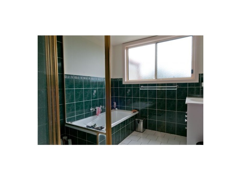 115 Linden Avenue, Boambee East NSW 2452