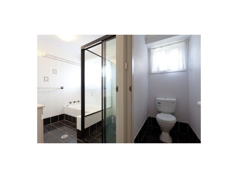 2/10 Cavanba Rd, Toormina NSW 2452