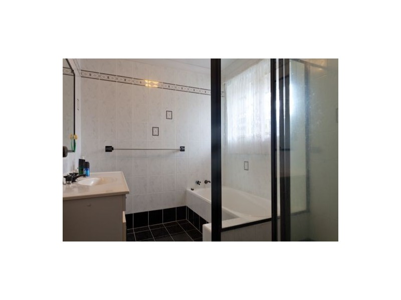 2/10 Cavanba Rd, Toormina NSW 2452