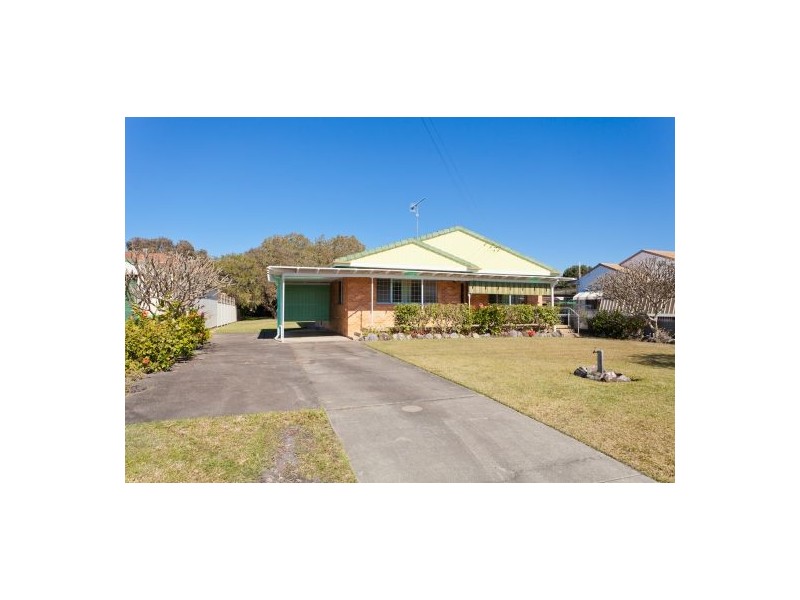 5 Seventh Avenue, Sawtell NSW 2452