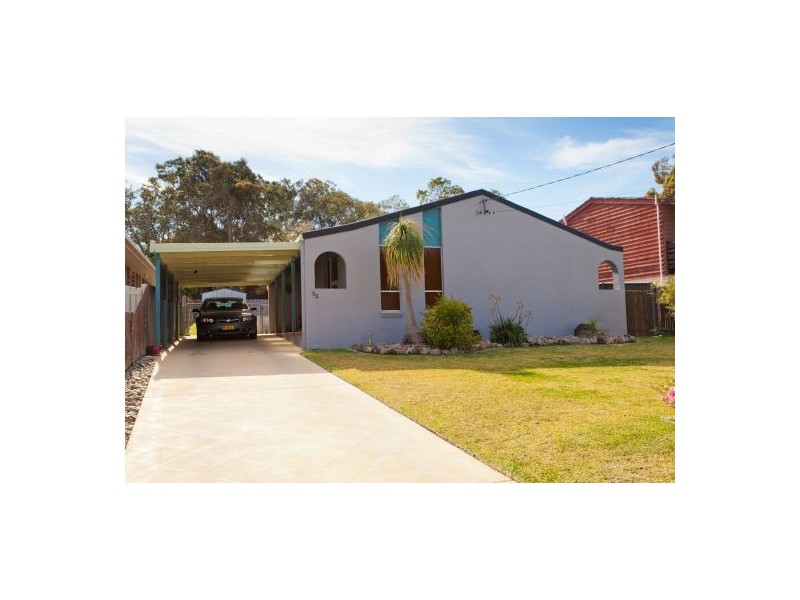 35 Lights Street, Emerald Beach NSW 2456