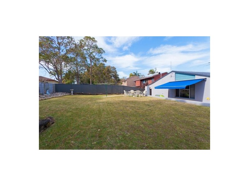 35 Lights Street, Emerald Beach NSW 2456