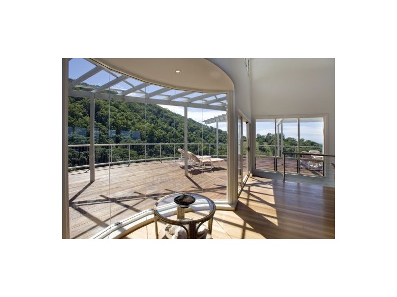 89 Rippingales Road, Korora NSW 2450
