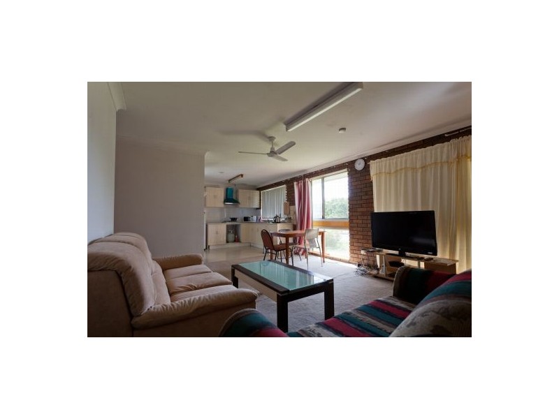 2/2 Wirrabilla Drive, Toormina NSW 2452