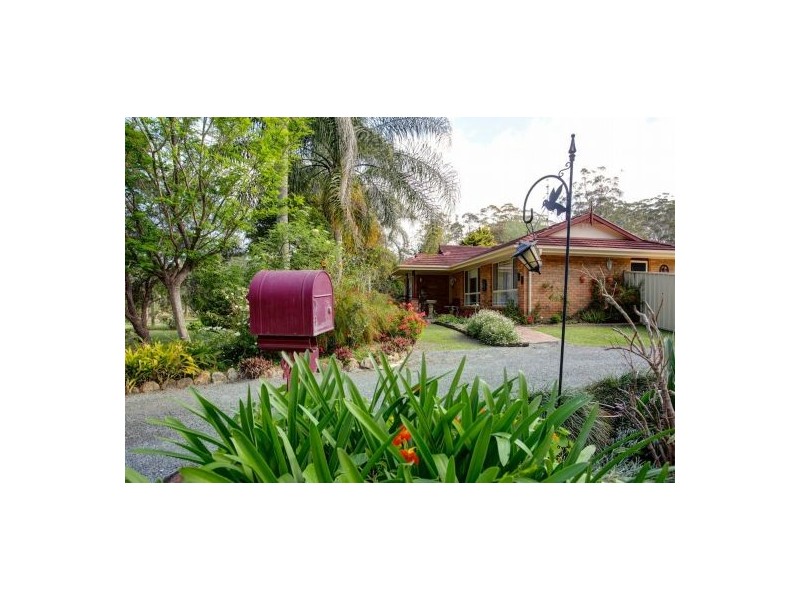 9 Hammond Road, Emerald Beach NSW 2456