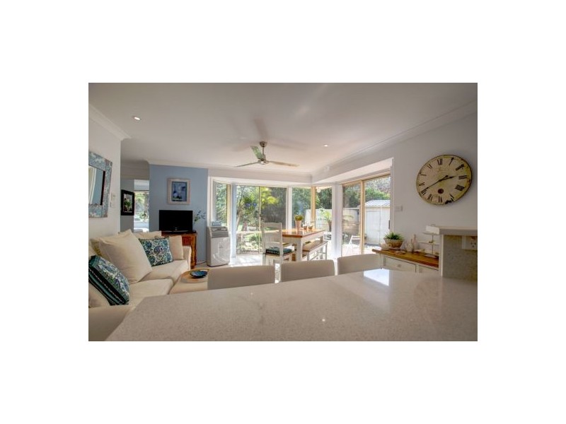9 Hammond Road, Emerald Beach NSW 2456