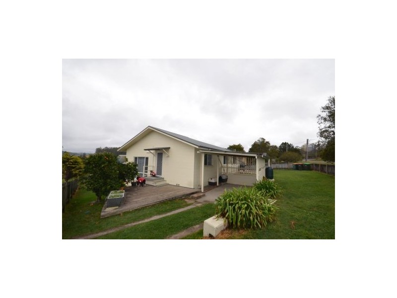 1 Lorne Street, Lowanna NSW 2450