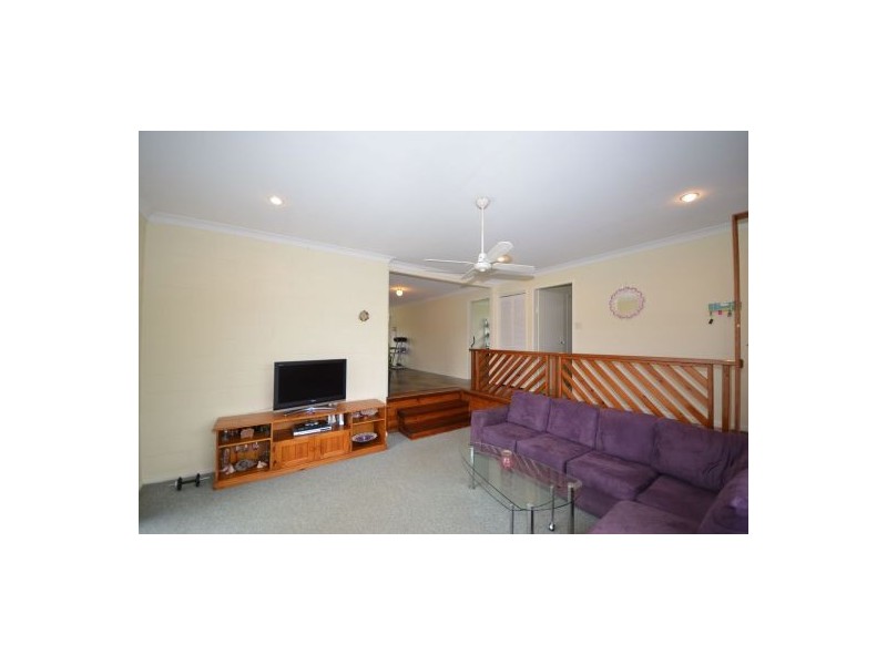 1 Lorne Street, Lowanna NSW 2450