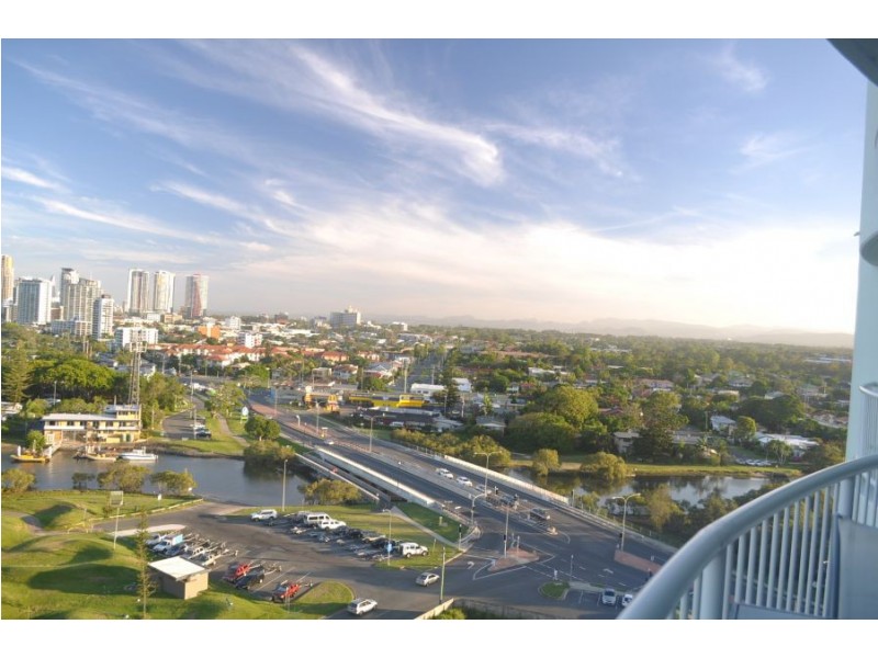 182 Marine Parade, Labrador QLD 4215