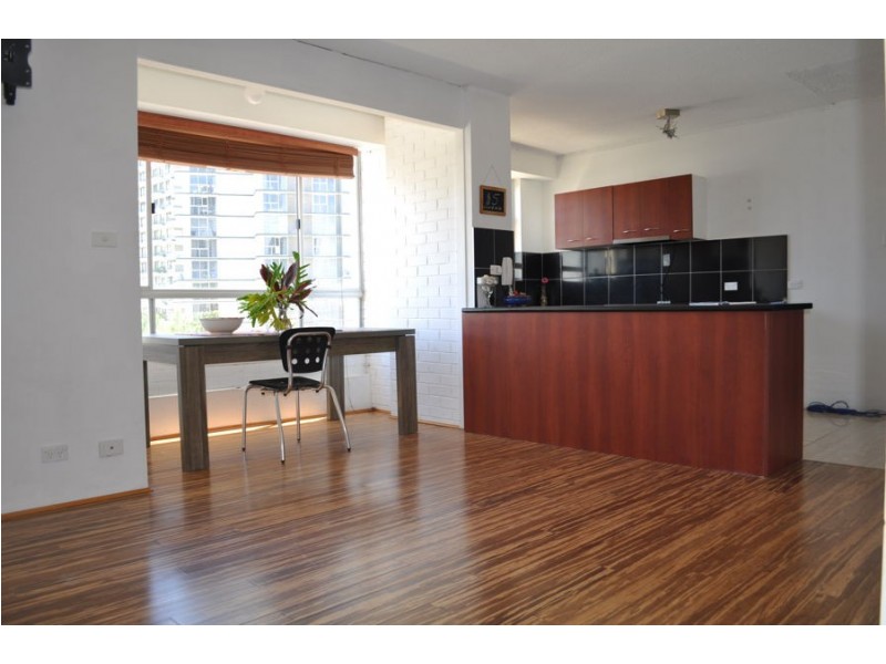 15/15 Pacific Street, Main Beach QLD 4217